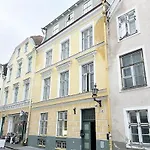 Old Town Luxury Apartment *