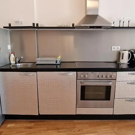 Old Town Luxury Apartment *