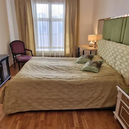 Apartment Old Town Luxury *