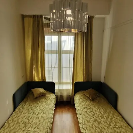 Old Town Luxury Apartment *
