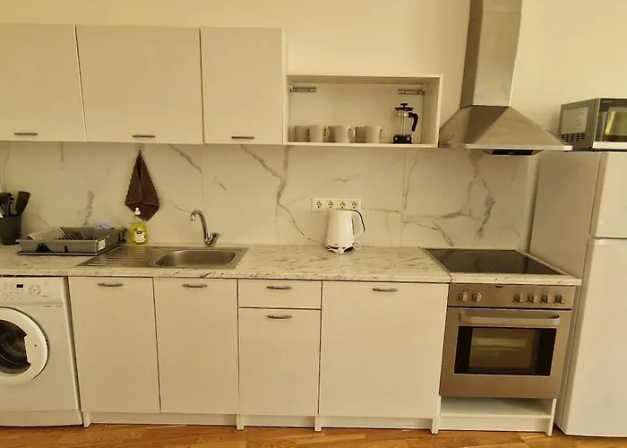 Old Town Luxury Apartment *