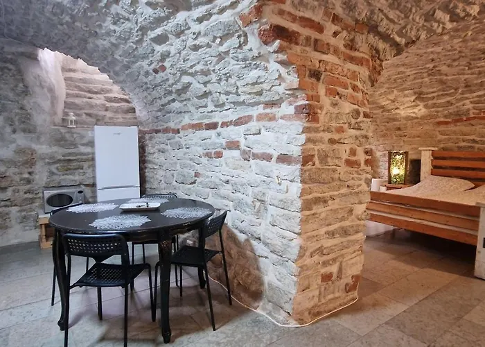 Old Town Luxury Apartment *