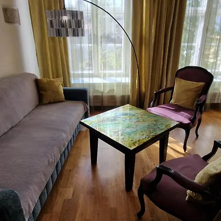 Old Town Luxury Apartament *